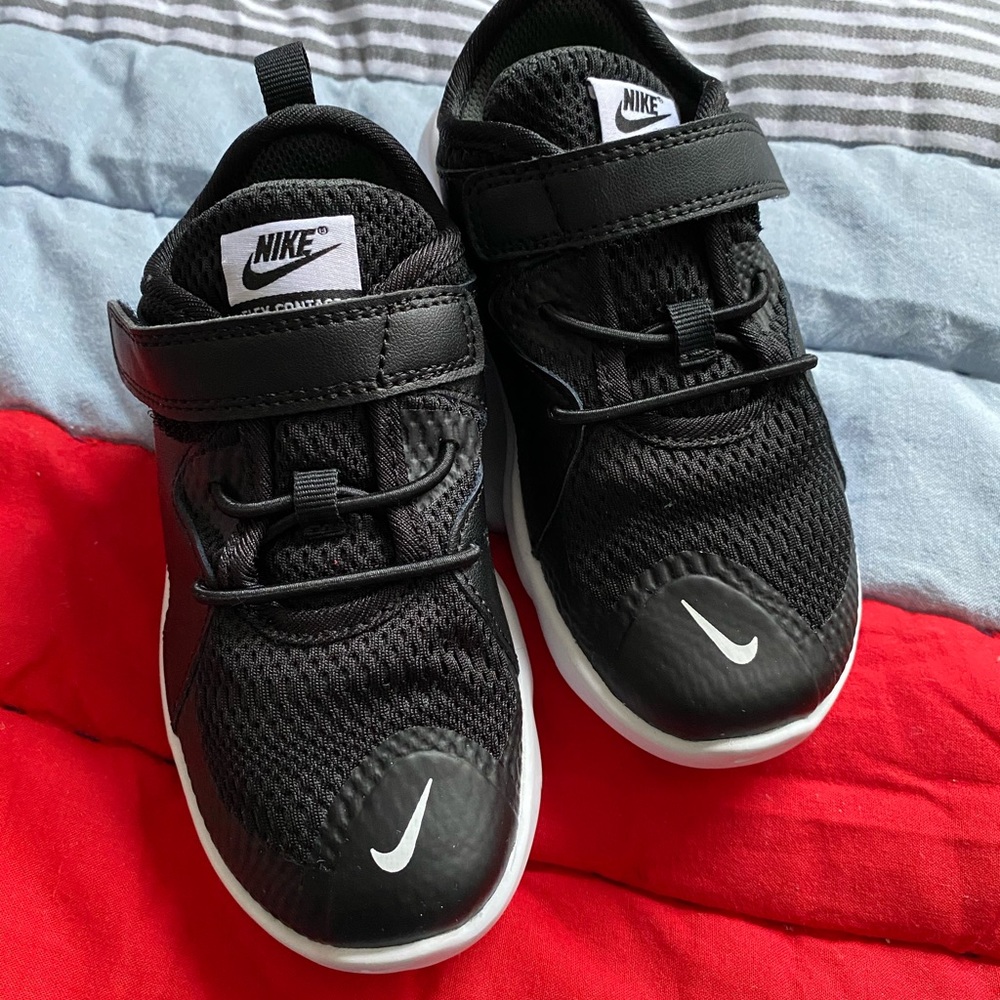 New Nike toddler sneakers